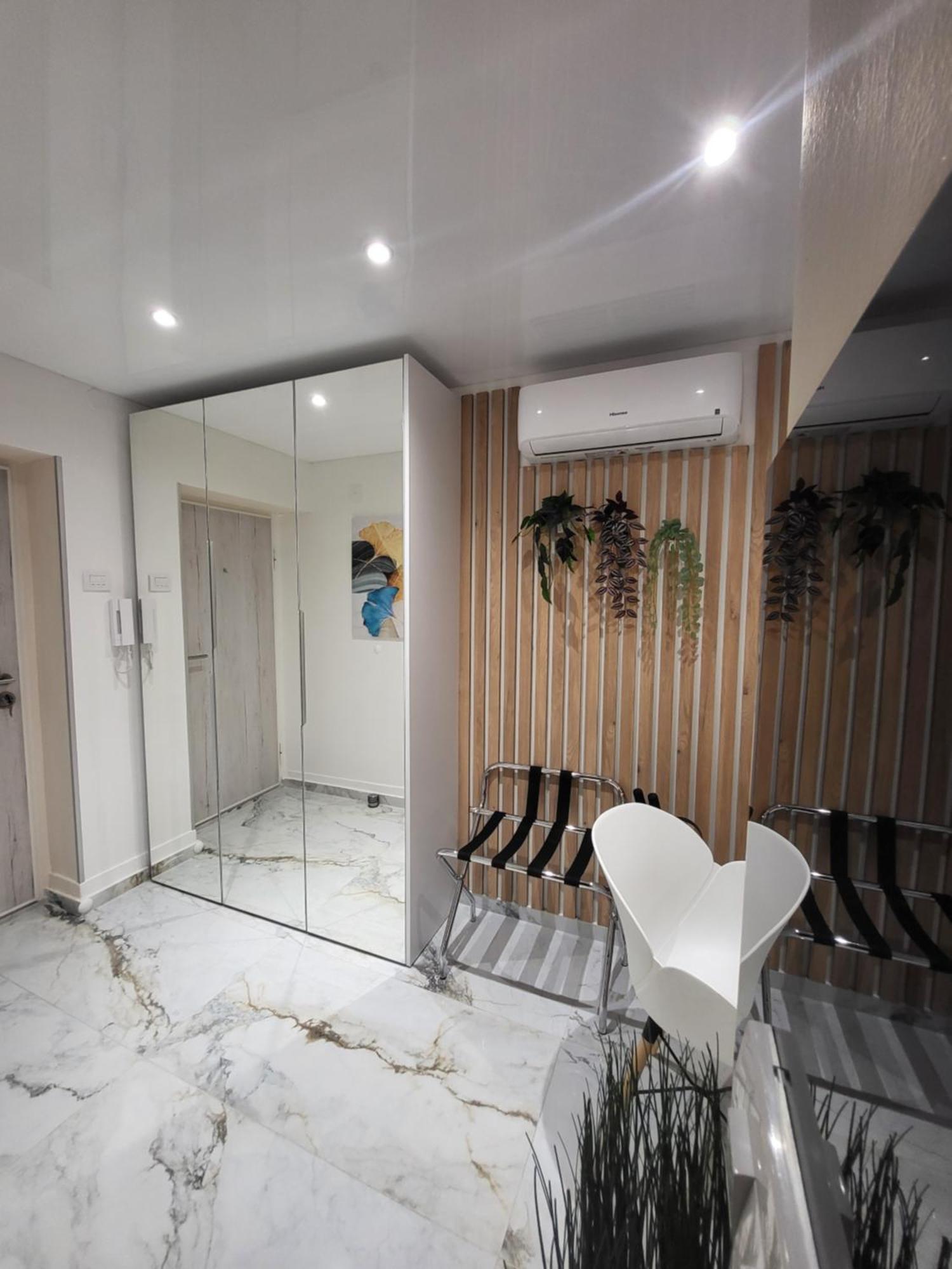 Luxury Central Square Apartment 2214 Beograd Eksteriør billede